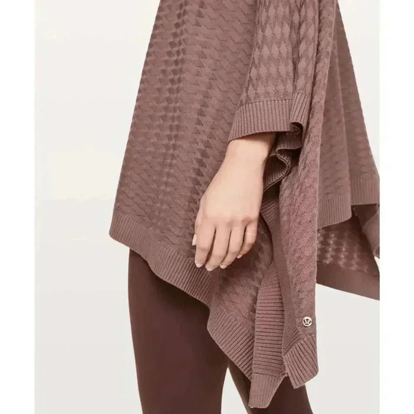 Lululemon Divinity Poncho Spanish Oak Shawl Wrap - Picture 1 of 11